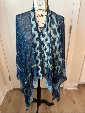 Akemi & Kin Open Kimono Cape Womens One Size Teal Asymmetrical Topper Boho Wrap